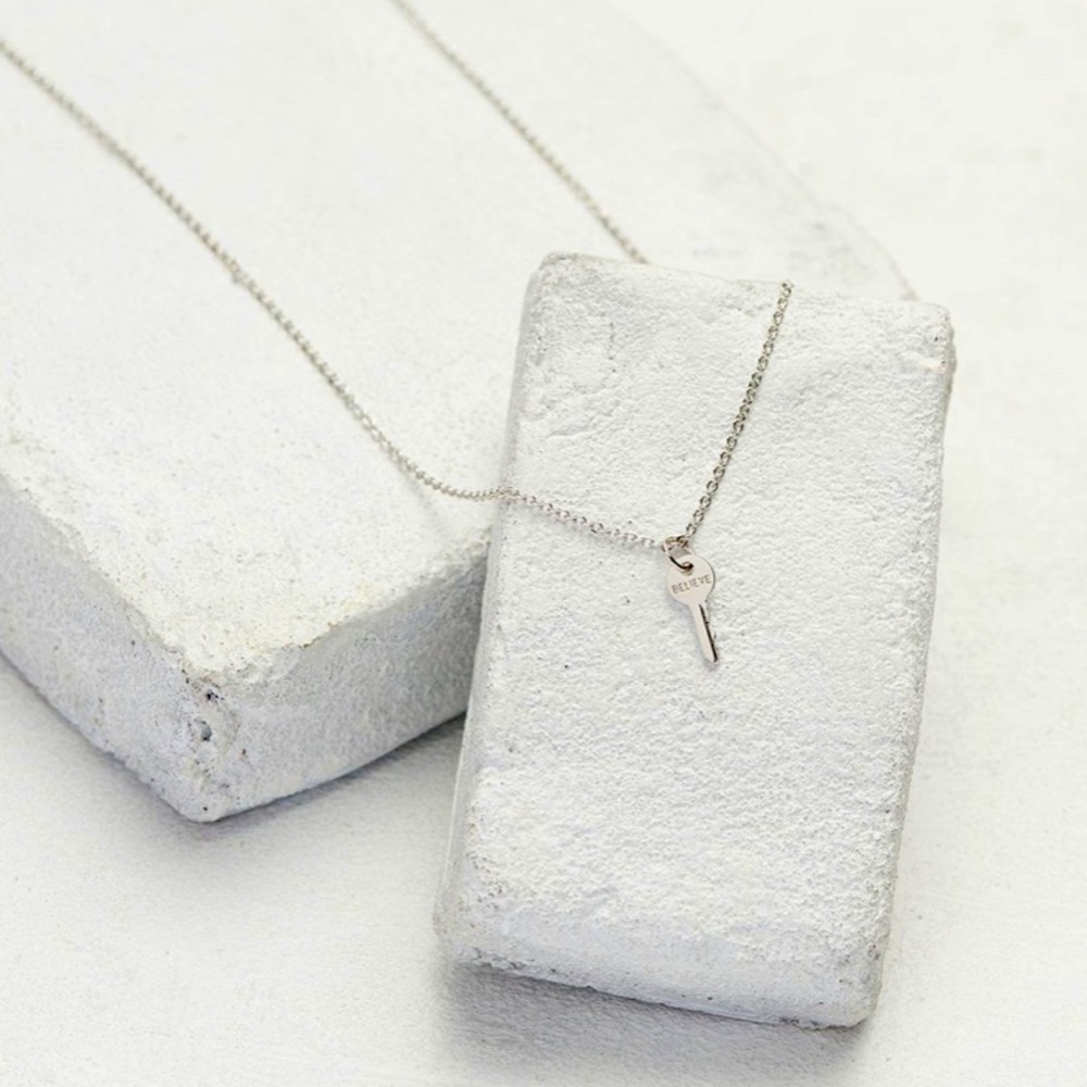 Mini Key Believe necklace
